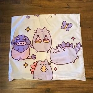 Adorable 20x20 pusheen pillowcase with zipper bottom